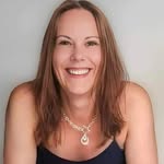 Emma Bloor - @emmabloorbooks - Instagram