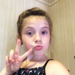 Emma Bowles - @emmabowles - Instagram