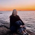 Emma Burton - @emmag.burtonn - Instagram