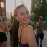 Emma Carbone - @emmaacarbone - Instagram