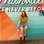 Emma Carnes - @emmaleec727 - Instagram