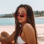 Emma Chamberlain🦋 - @_emmachambrelain - Instagram