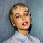 emma chamberlain fanpage - @chambiesupdate - Instagram