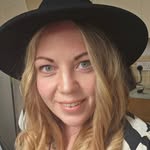 Emma Connor - @emzi1990 - Instagram