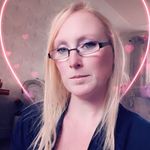 Emma Crossley - @blondie2309 - Instagram