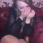 Emma Downs - @emma.downs.355 - Instagram