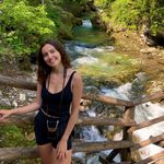 Emma🌞 - @emmaa_greenwell - Instagram