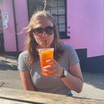 Emma Knott - @emmadaisy29 - Instagram