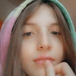 Emma Rader - @moth_wuver - Instagram