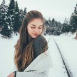 @emmarichman76 - Instagram