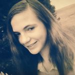 Emma Shipman - @your_girl_emily2003 - Instagram