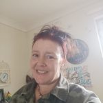 Emma Skinner - @woodcarver_em - Instagram