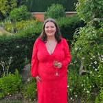 Emma Snell - @emmasnell96 - Instagram