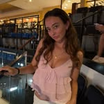 Emma Vail - @_emmavail_ - Instagram