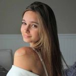 Emma Vaughn - @emmarvaughn - Instagram