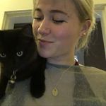 Emma Ware - @emma.ware - Instagram