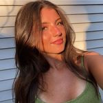 Em ☘︎ - @emmawittneben - Instagram