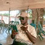 Emmanuel Thompson - @foxteabag - Instagram