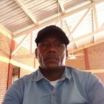 cesar Enrique Simmons leest - @cesarenrique64 - Instagram