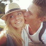 Eric Askew - @larchesli - Instagram