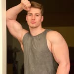Eric Benson - @kenhangout - Instagram