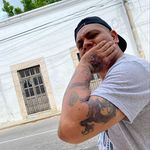 Erik Bocanegra - @blackmagnets - Instagram