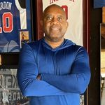 Eric Gordon - @e3basketballacademy - Instagram