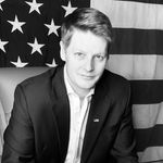 Eric Hanke - @hankefortexas - Instagram