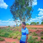 Eric Iker - @layia414 - Instagram
