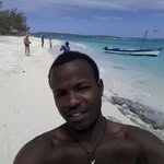 Eric Janvier Totozafy - @ericjanviertotozafy - Instagram