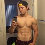 Eric Kemp - @erickempfitness - Instagram