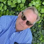 Eric Lenaburg - Facebook