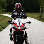Eric Neumann - @april.aprilia02 - Instagram