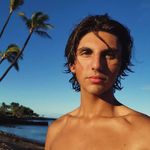 Eric Sewell - @eric.doesnothavefriends - Instagram
