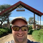 Erik Tennyson - @bookishbartender - Instagram