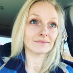 Erica Beth - @youniqueamputee - Instagram