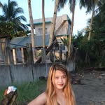 Roxanne Erica - @roxanneericacapones - Instagram