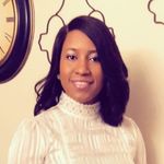 Erica Holman - @evotravel_traveling_diva - Instagram