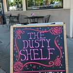 Erica Smart - @dustyshelfbooks - Instagram