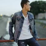 Erick Casanova - @_erickcasanova - Instagram