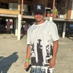 Erick flores - @erickflores8261 - Instagram