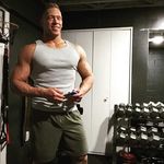Erik Olson - @erik.o.89 - Instagram