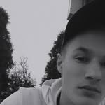 Erik Molnar - @e_r_i_k.20 - Instagram