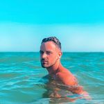Erik Robinson - @erikrobinson94 - Instagram