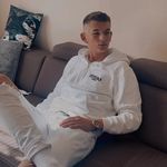 Erik Simon - @ericksimon___ - Instagram