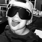 Erik Uyy - Facebook
