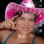 Erika Picard - @erikaboyer974 - Instagram