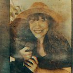 Erika Chambers - @maxmeetworld - Instagram