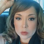 Erika DeLeon - @erika_40 - Instagram