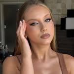 Erika Novaski - @erika_novaski - Instagram